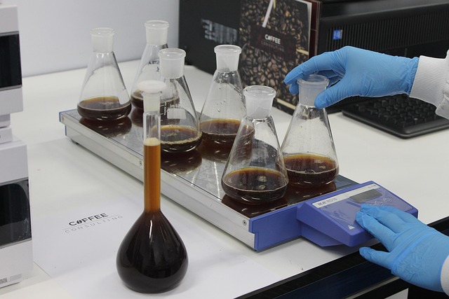 可用于膠黏劑的環(huán)保潛固化劑，賦予制品高強(qiáng)度和耐化學(xué)腐蝕性